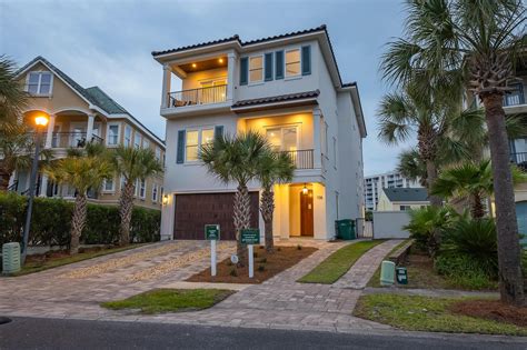 5 Destin Beach Houses