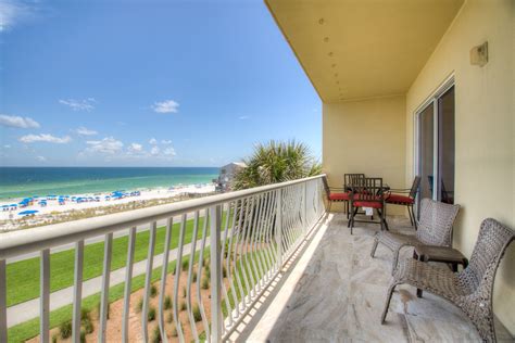 Beach Retreat 302 3 Bedroom Gulf Front Condo In Destin Pets Ok