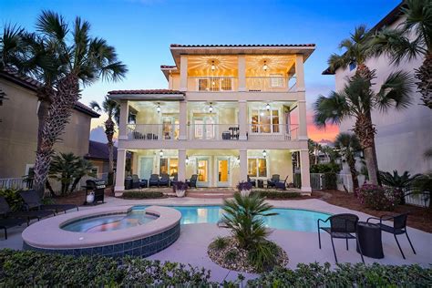 Beautiful Must See Destin Beach House Rentals With Private Pools