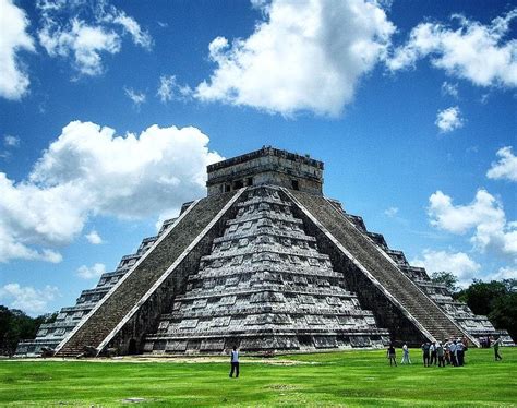 Best Photos Published In 2017 February El Castillo In Chichen Itza Mexico