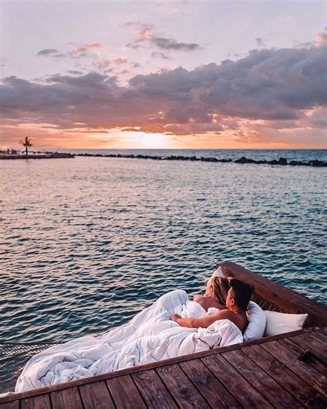 Best Places For Romantic Getaway Honeymoon Vacations Iexplore