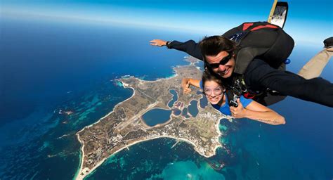 5 Best Skydiving Spots