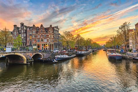 Best Time to Visit Amsterdam