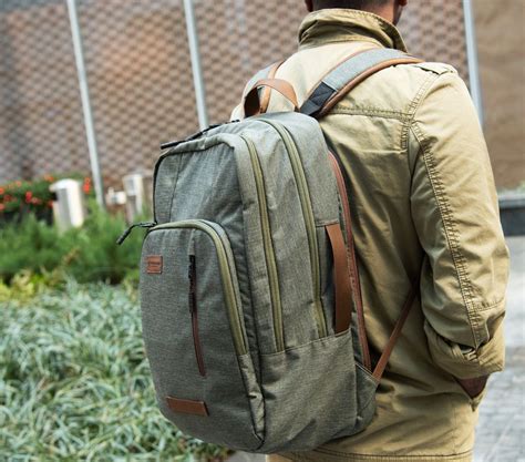 7 Best Carry On Backpacks