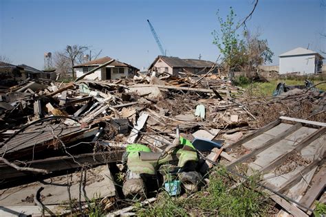 Breaking Down Five Devastating U S Hurricanes Hurricane Damage