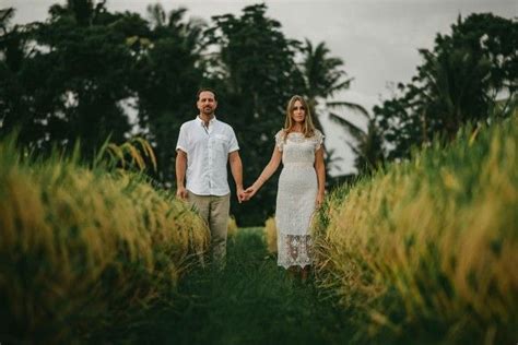 Breathtaking Destination Engagement Session In Bali Junebug Weddings