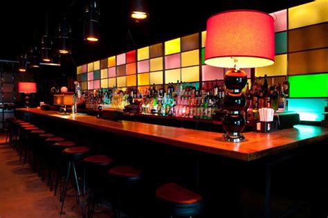 Brooklyn S 15 Best Gay Bars From Drag Shows To Dance Floors