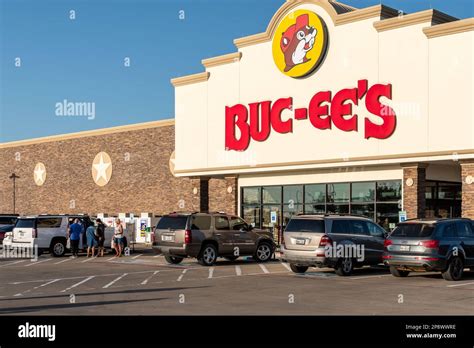 Buc Ee S Chain Of Giant Convenience Stores And Travel Centers Based In