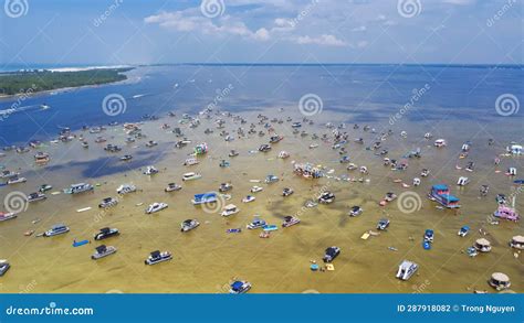 Busy Crab Island Near White Sandy Beaches Of Okaloosa Island Grass Flats In Destin Brackish