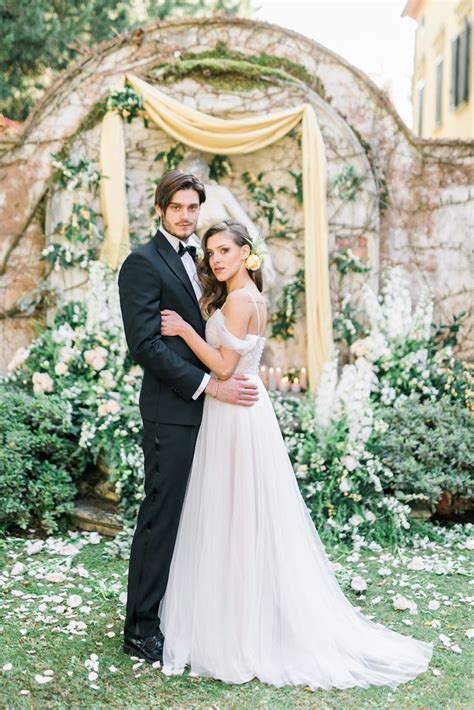 Chalky Garden Wedding Inspiration In An Italian Villa Garden Wedding