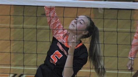 Cheboygan Volleyball Reaches Charlevoix Semis Inland Lakes Plays In Oscoda