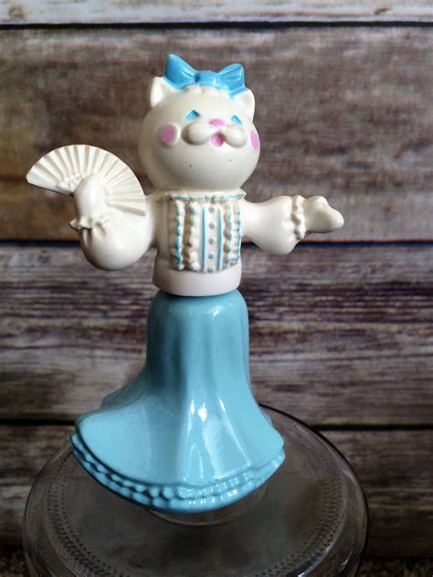 Classic Avon Spanish Dancing Cat 1970 S Perfume Bottle Dancing Cat