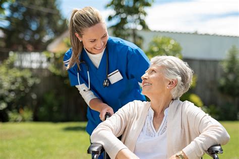 Cna Career Paths 5 Signs You Ll Thrive Working In Senior Care Blog