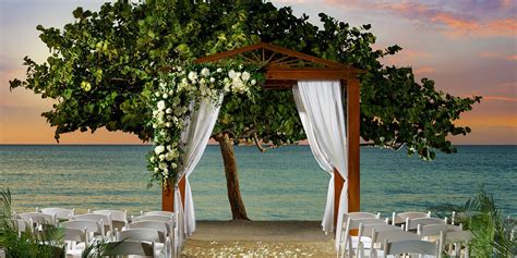 Couples Negril Wedding Modern Destination Weddings