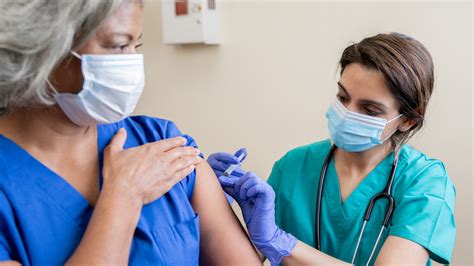 Covid And Flu Vaccine Rates Are Declining For Us Health Care Workers