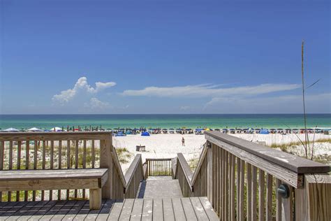 Crystal Sands 304B Beachfront 2 Bedroom Vacation Rental Property Destin Fl 154739 Find Rentals