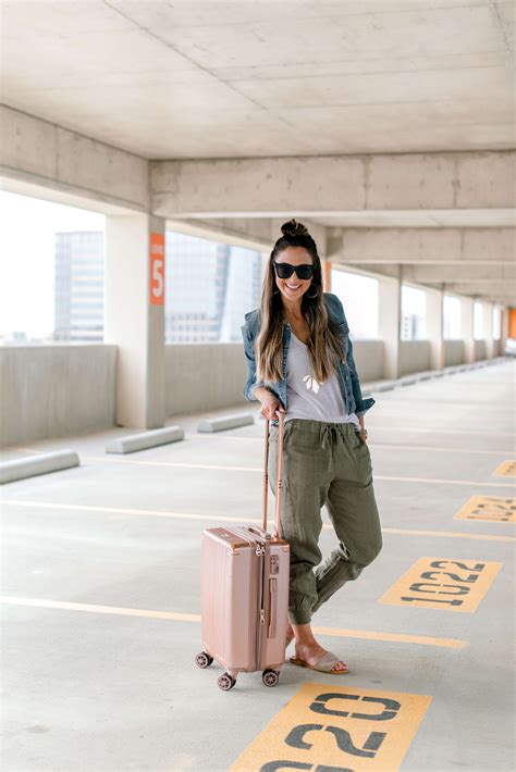 Cute Travel Outfits