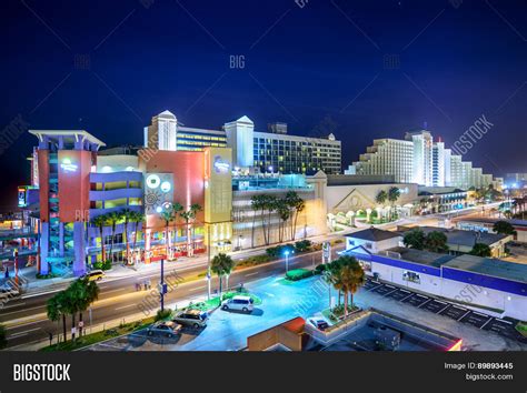 Daytona Beach Florida January 3 Image Photo Bigstock