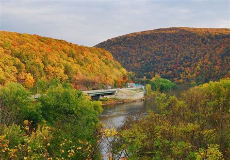 Delaware Water Gap Panorama In Autumn With Colorful Foliage With Forest