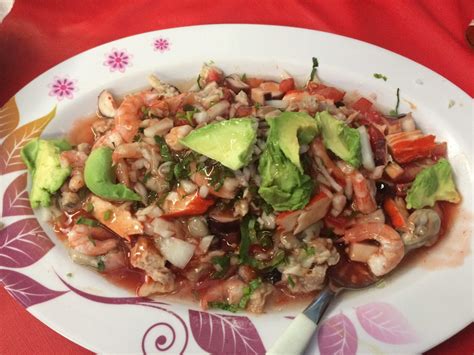 Delicious Destinations Veracruz The Restaurants Picked By Andrew Zimmern