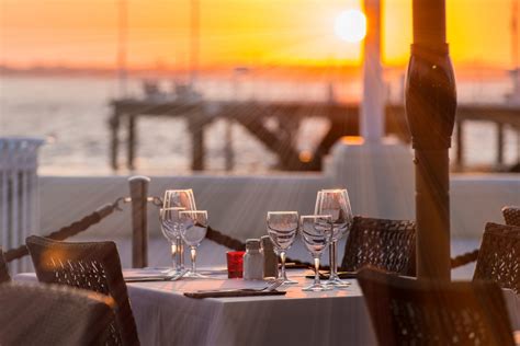 Delicious Waterfront Restaurants In Duck Nc Paramount Destinations