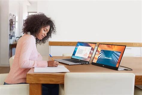 Dell Amp 39 S New Portable Monitor Is A Perfect Xps Companion Laptop Mag