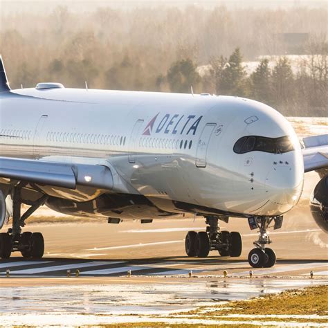 Delta Air Lines Aero Crew News