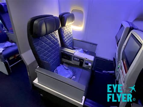 Delta Premium Select Seats 22A 22B Comfort Plus 767 400 Review Eye Of The Flyer