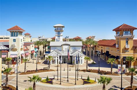 Destin Commons Has Great Shops And Is Such A Nice Clean Place To Go They Have A Play Area And