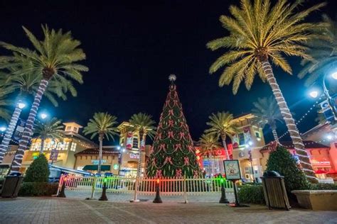 Destin Commons Santa Amp 39 S Arrival Amp Tree Lighting Sowal Com