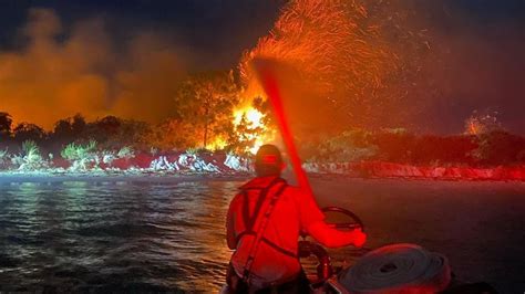 Destin Fire Rescue Okaloosa Island Fire Department Tackle Large Brush Fire On Okaloosa Island