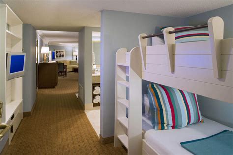 Destin Florida Hotels On The Beach Guest Rooms Suites