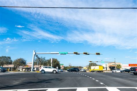 Destin Florida Panhandle With Emerald Coast Us Highway Road 98 With