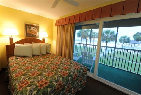 Destin Holiday Beach Resort Alamat