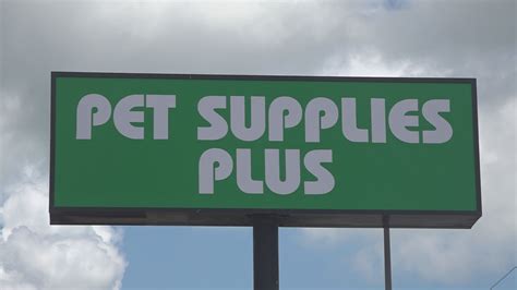 Destin Pet Supplies Plus Store Travel Guides Tips