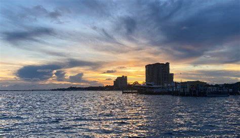 Destin Sunset Amp Dolphin Cruise Navarrebeach Com