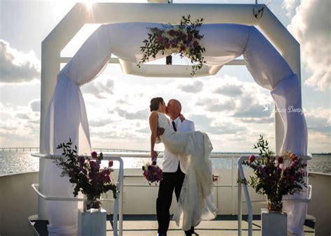 Destin Wedding Venues Amp Packages Solaris Yacht Venue Sandestin