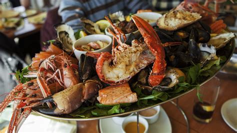 Dive Into These 5 Best Seafood Restaurants In Toronto The Activity