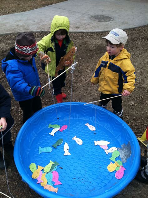 Diy Paper Fish With Paper Clips Then Fill A Kiddy Pool With Them And