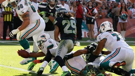 Dolphins Edge Seahawks With Late Field Goal