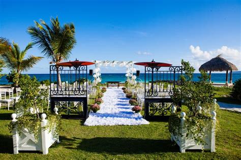 Dominican Republic Wedding Enjoy The Dreamiest Moments Of Your Life Cardinal Bridal