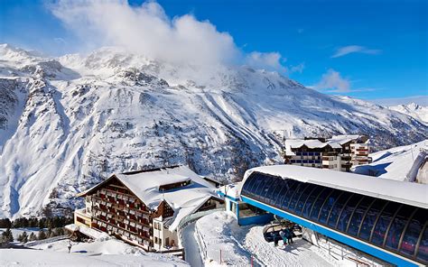 Early Season Ski Resorts In Austria