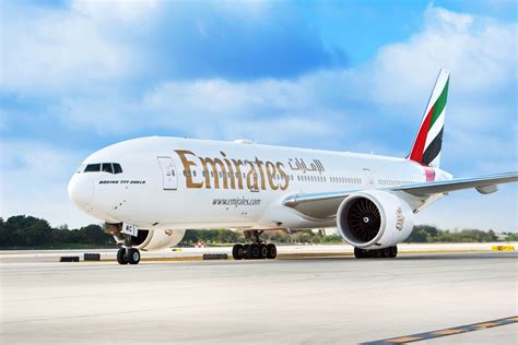 Emirates Marks Significant Boeing 777 Fleet Renewal Milestones