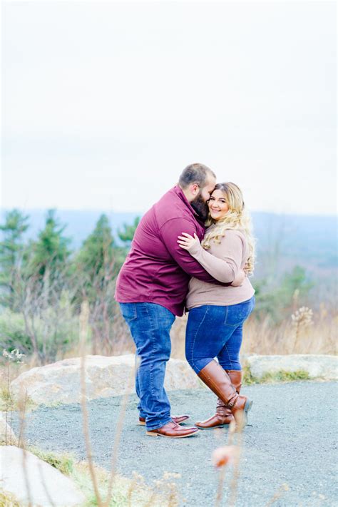 Engagement Mount Agamenticus Mountain Session Samantha Grant Photography Pretty Pear Bride