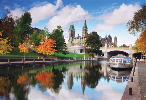 Fall Getaways In Central Canada 5 Gorgeous Places In Ontario Quebec