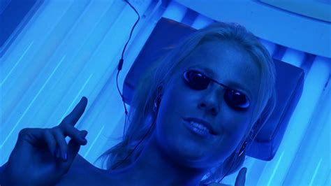 Final Destination 3 Tanning Bed