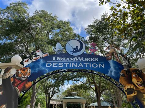 First Look Dreamworks Destination Character Experience Replacing