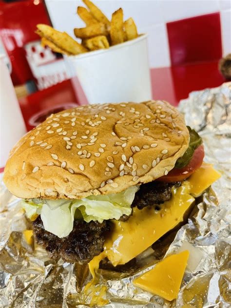 Five Guys 17 Poinciana Blvd In Miramar Beach Restaurant Menu And Reviews