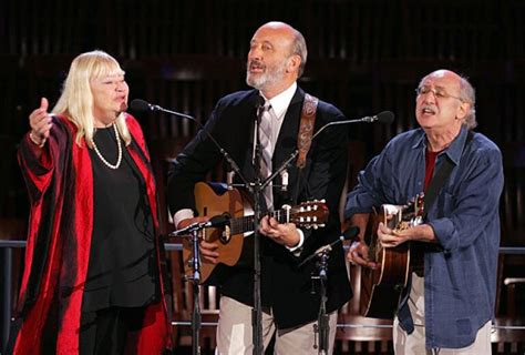 Folk Star Mary Travers Of Peter Paul And Mary Dies Aged 72 Daily Record