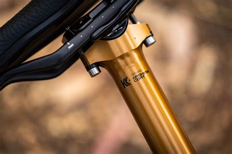 Fox Transfer Sl Review The Lightest Dropper Post We Ve Tested